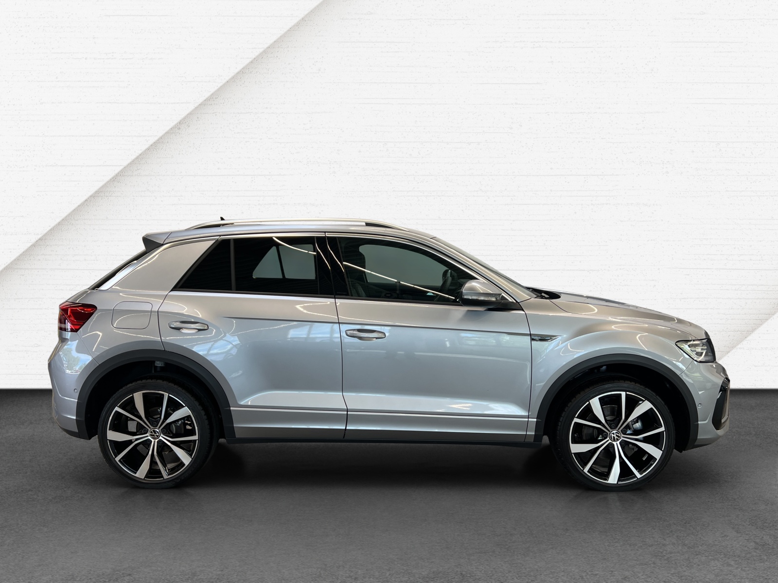 T-Roc 1.5 TSI DSG R-Line LED-Plus TravelAssist AHK Alu-19Zoll