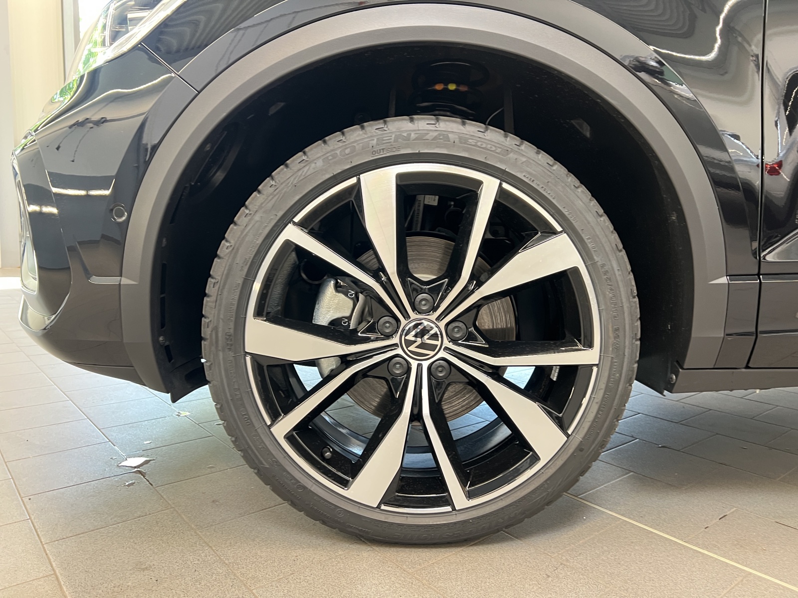 T-Roc 1.5 TSI DSG R-Line LED-Plus TravelAssist AHK Alu-19Zoll