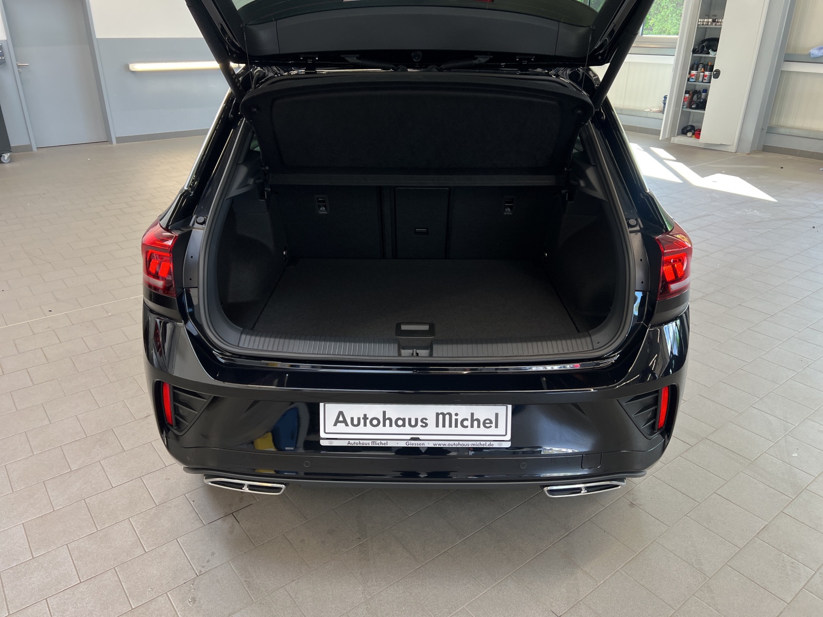 T-Roc 1.5 TSI DSG R-Line LED-Plus TravelAssist AHK Alu-19Zoll