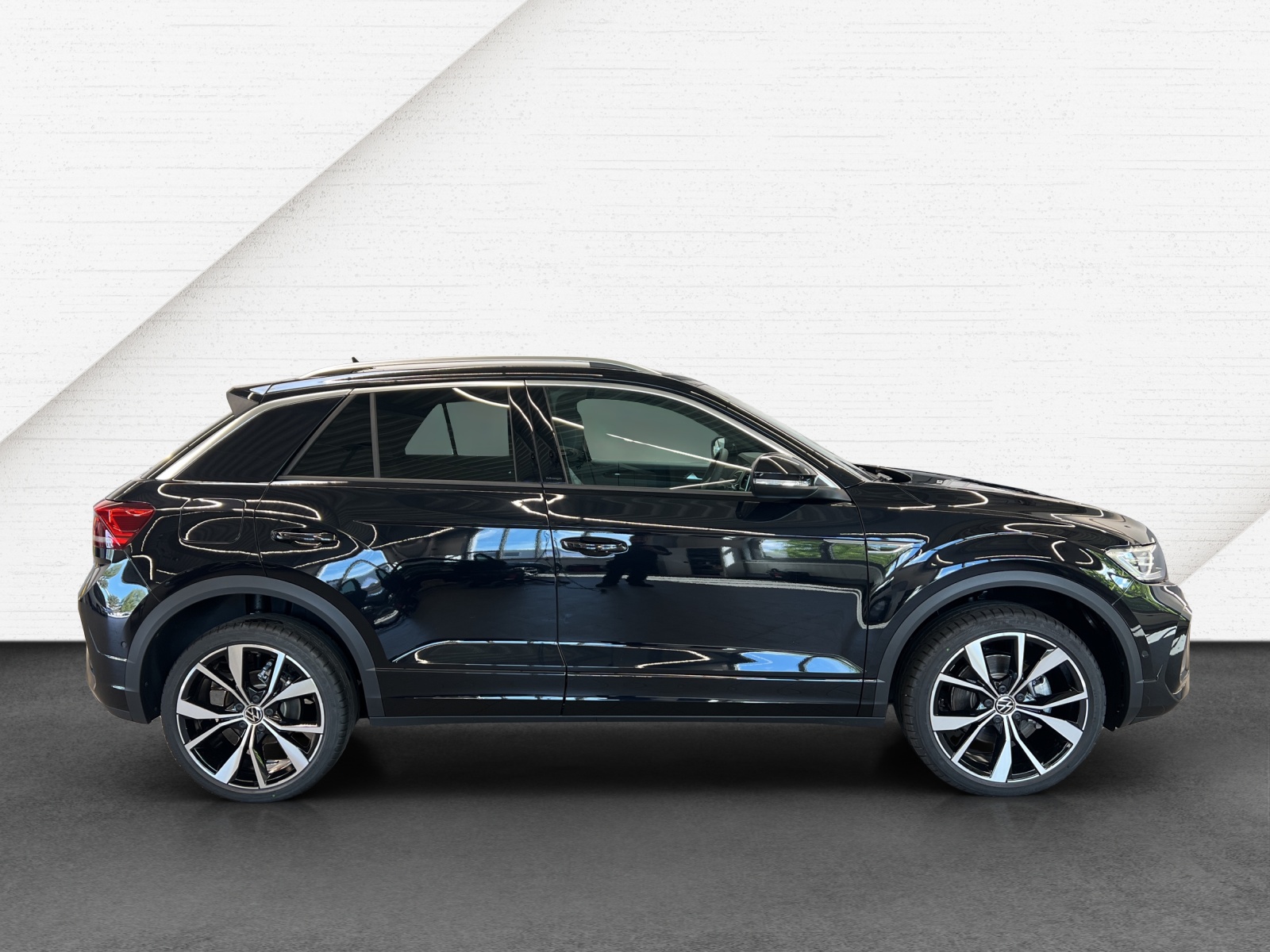 T-Roc 1.5 TSI DSG R-Line LED-Plus TravelAssist AHK Alu-19Zoll