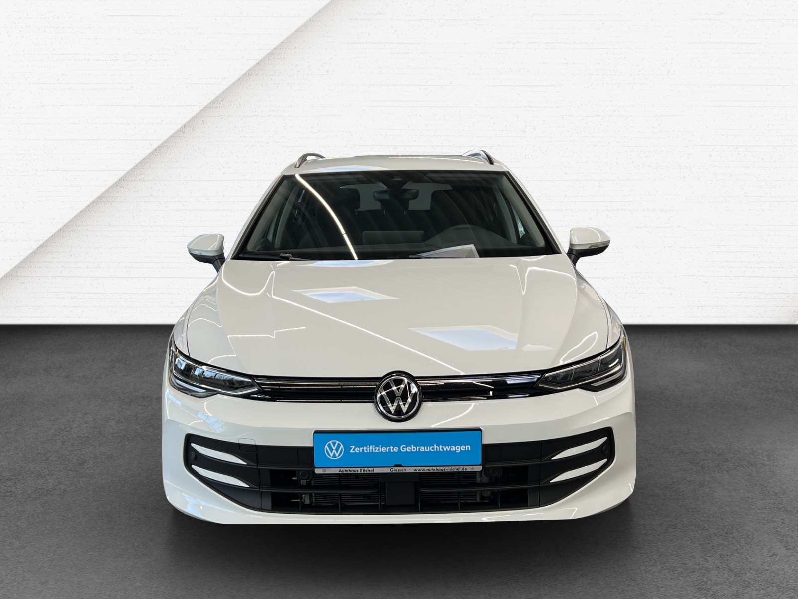 Golf VIII Variant 1.5 eTSI DSG Life ACC LED AppConnect AHK