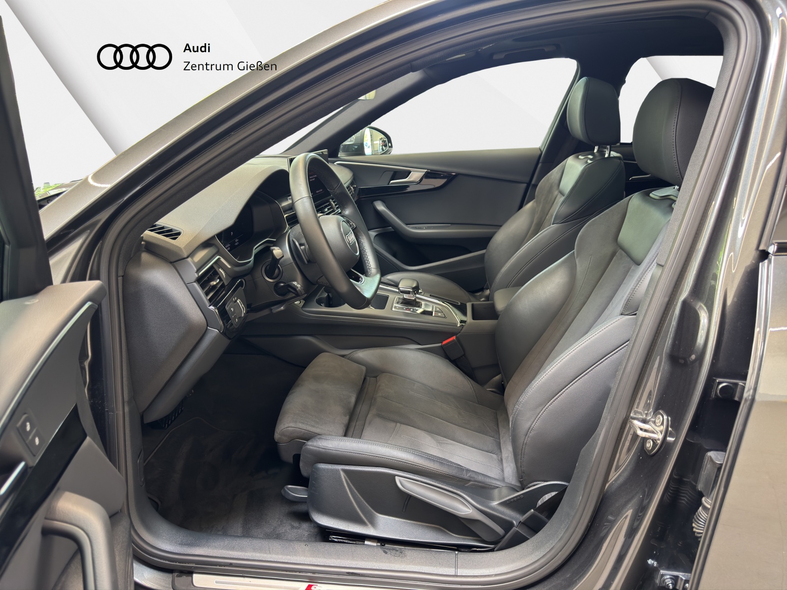A4 Avant 35 TDI S-tronic S line Black PANO Navi LED