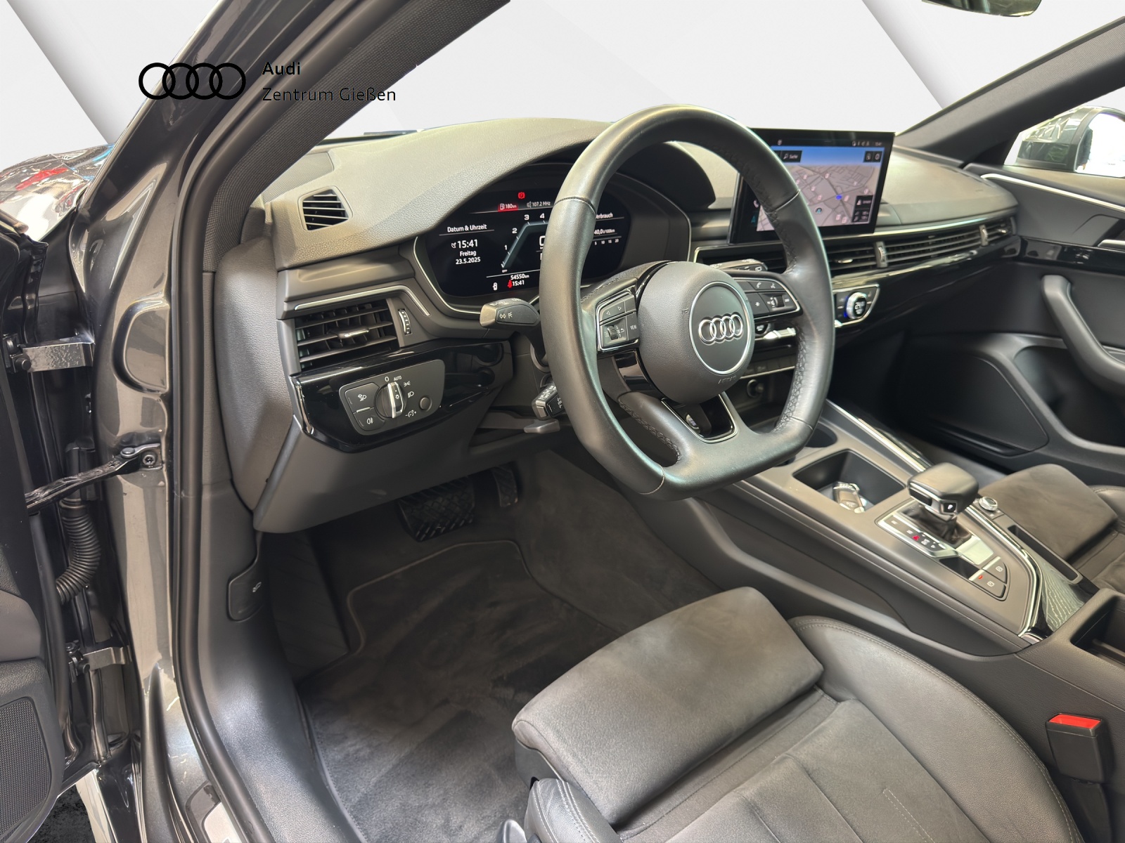A4 Avant 35 TDI S-tronic S line Black PANO Navi LED