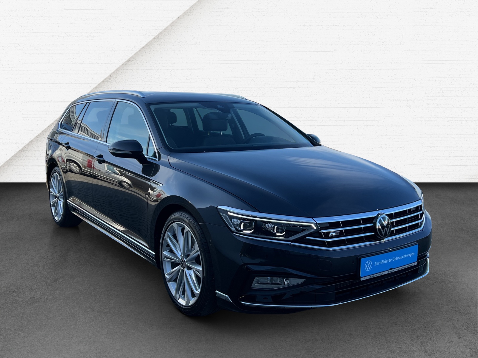 Passat Variant 2.0 TSI DSG Elegance R-Line IQ-Light Standheizung TravelAssist Navi