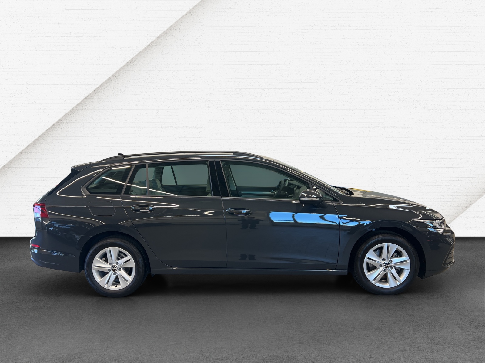 Golf VIII Variant 1.0 TSI Life LED TravelAssist Navi ErgoActive