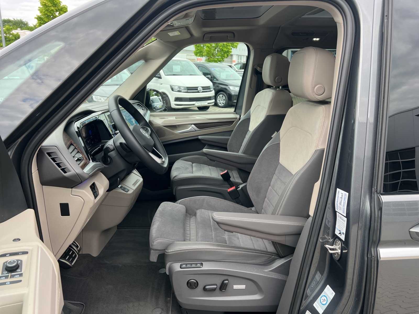 Multivan Style LÜ 2.0 TDI DSG Pano ACC AGR Sitz DCC Standheizung