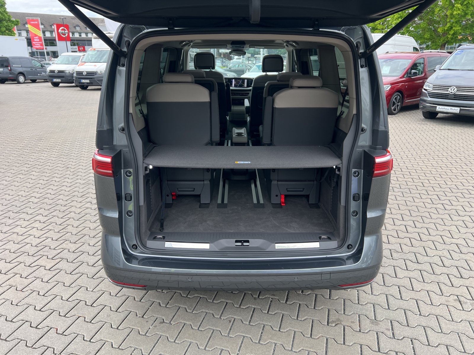 Multivan Style LÜ 2.0 TDI DSG Pano ACC AGR Sitz DCC Standheizung