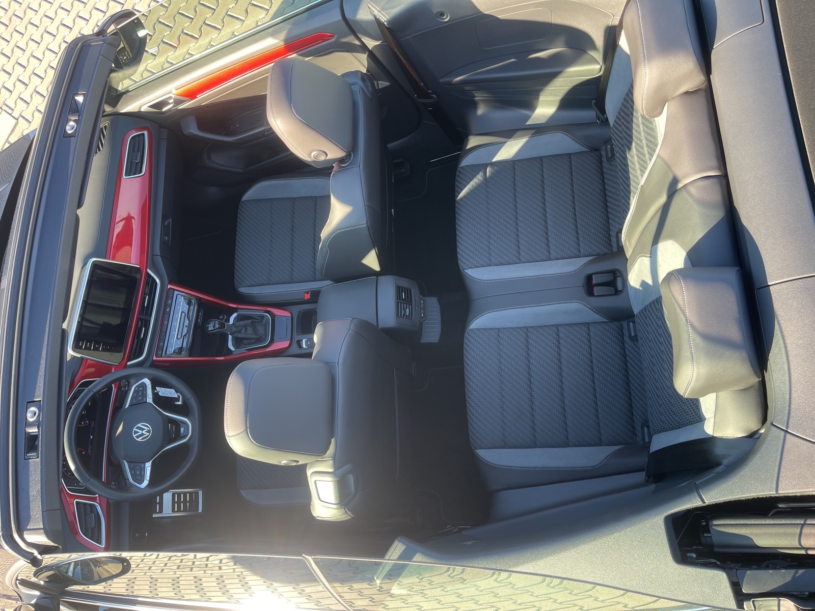 T-Roc Cabrio 1.5 TSI DSG R-Line IQ-Light DCC Standheizung Navi