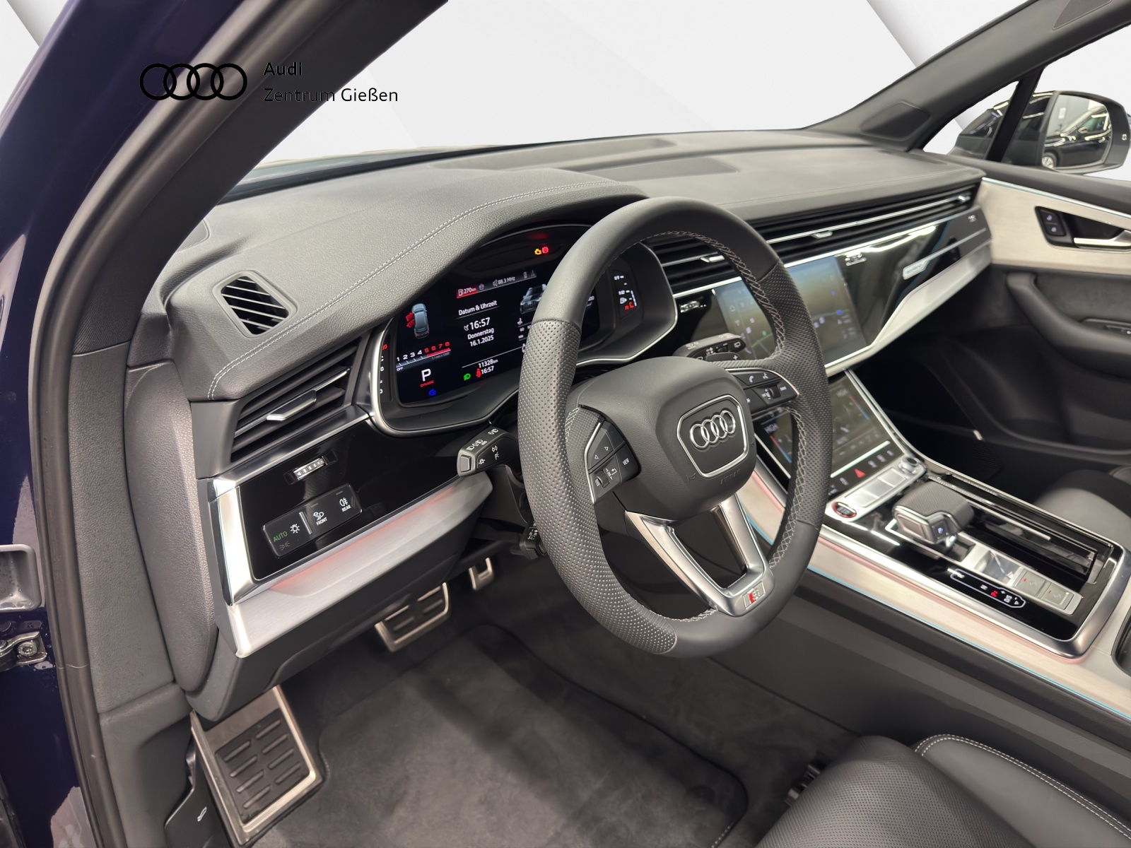 SQ7 4.0 TFSI quattro Black B&O AHK 7-Sitzer Massage