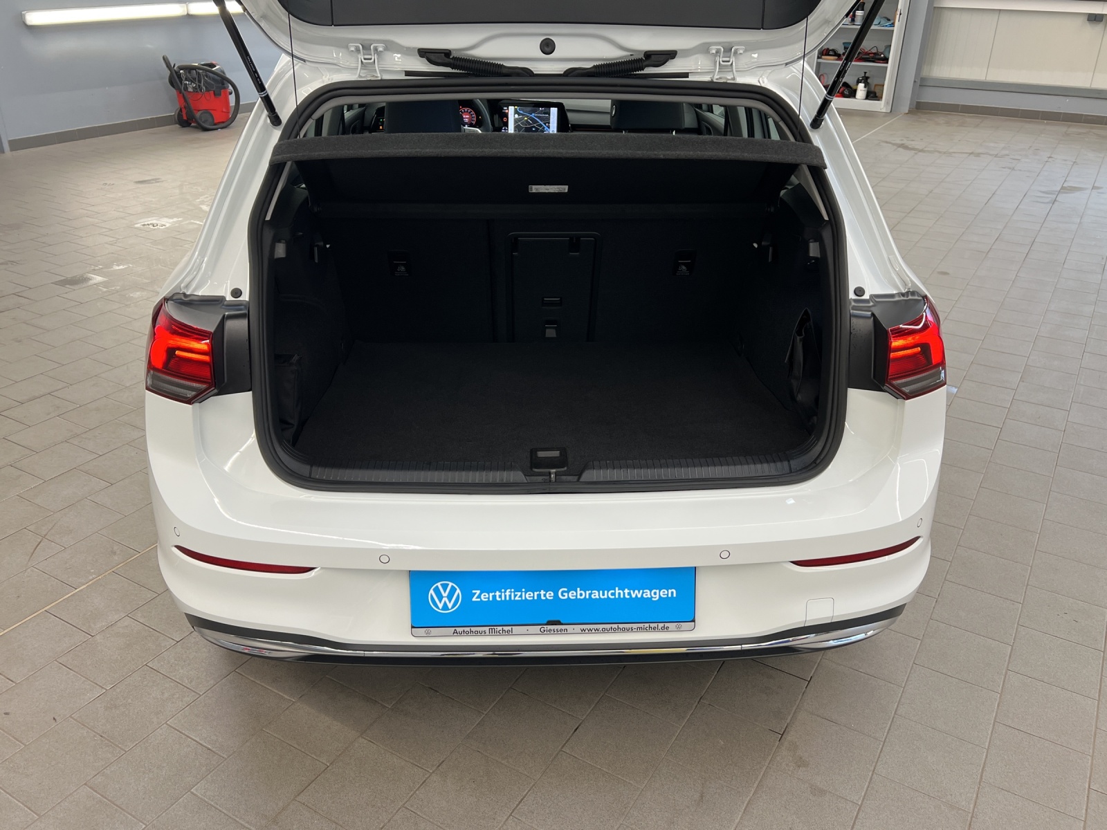 Golf VIII TSI Plug-In Hybrid DSG Style TravelAssist LED-Plus Navi ErgoActive