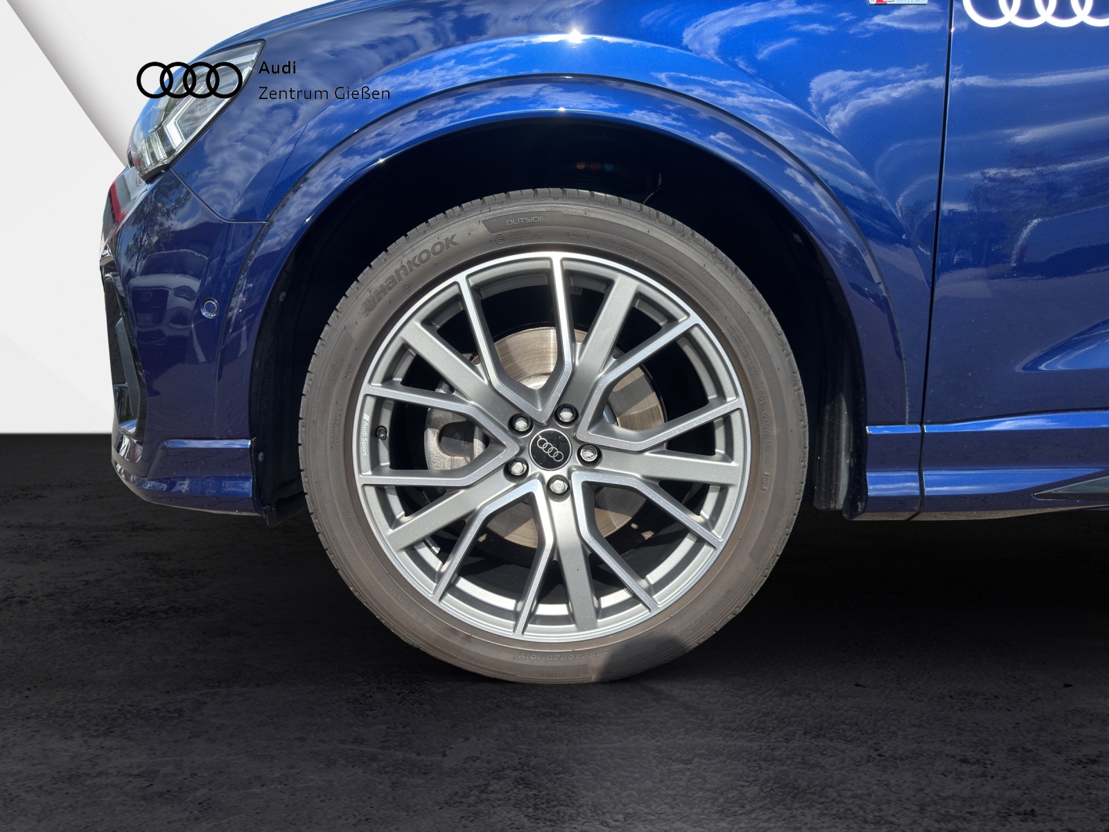 Q3 40 TFSI quattro S line Pano 360°Kamera Matrix-LED