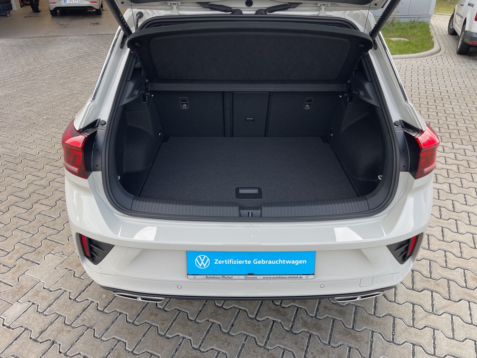 T-Roc 1.5 TSI DSG R-Line LED-Plus TravelAssist AppConnect Alu