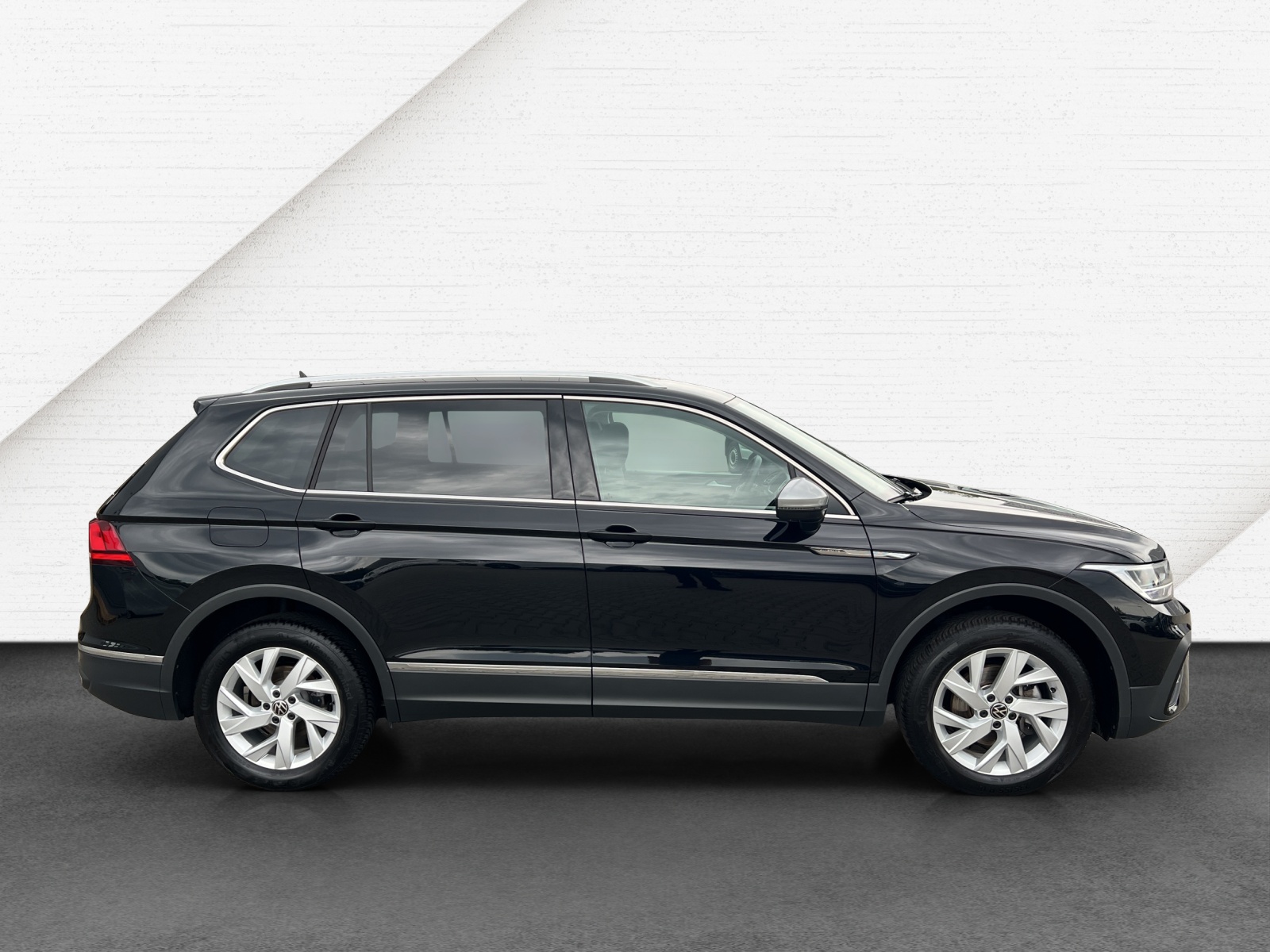 Tiguan Allspace 2.0 TDI DSG Life 7-Si. ACC LED Navi AHK Rückkamera