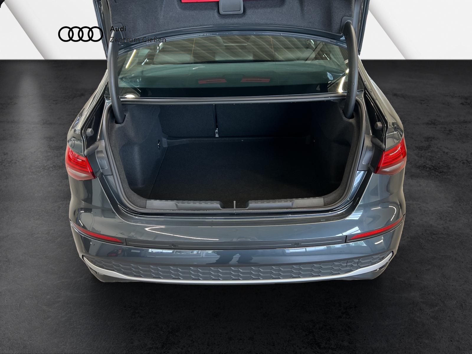 A3 Limousine 30 TFSI S-tronic AHK ACC Kamera Navi