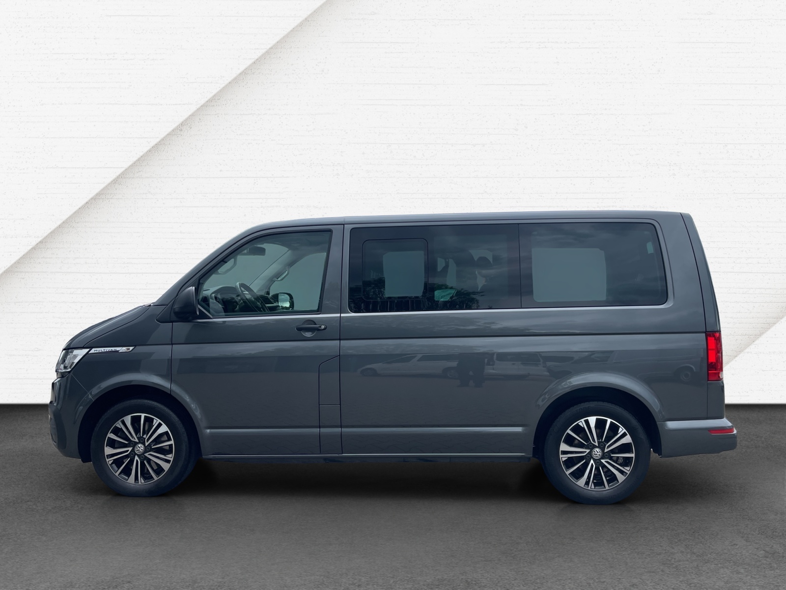 T6 Multivan Trendline 6.1 Family 2.0 TDI DSG Climatronik ACC AHK