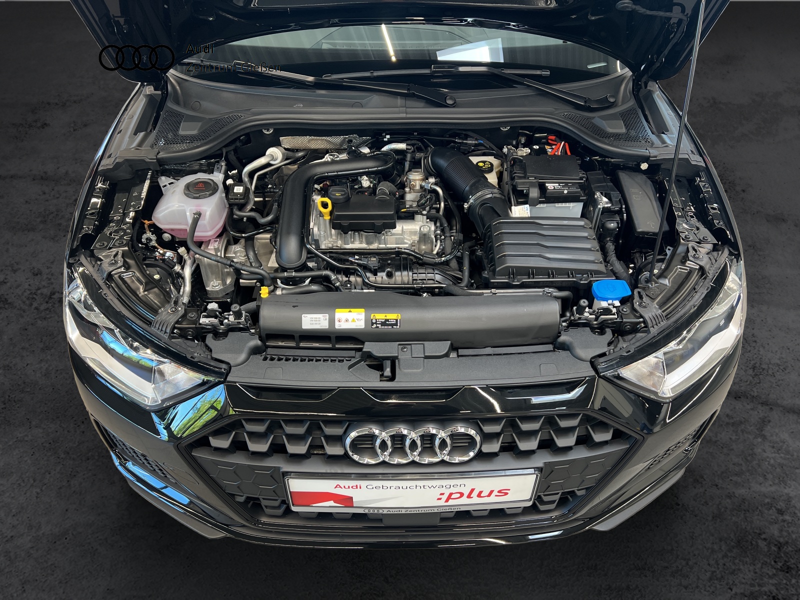 A1 Sportback 25 TFSI S-tronic advanced black