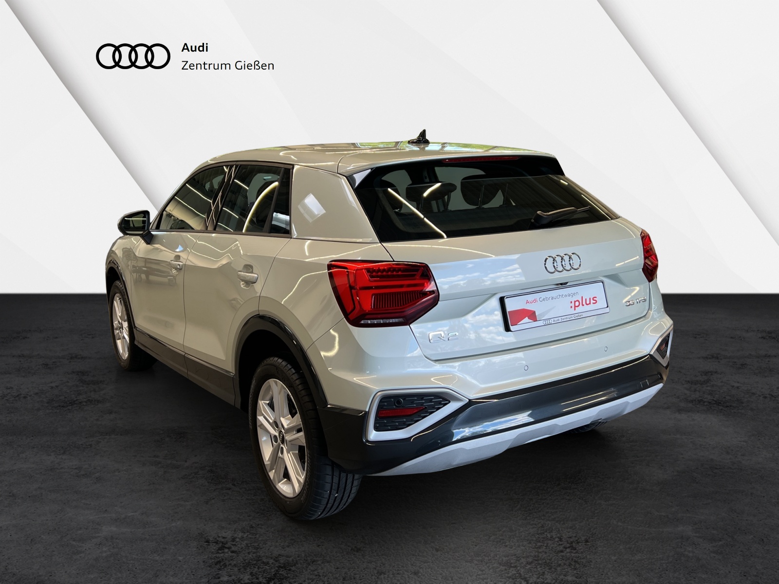 Q2 35 TFSI S tronic advanced MATRIX-LED ACC Kamera