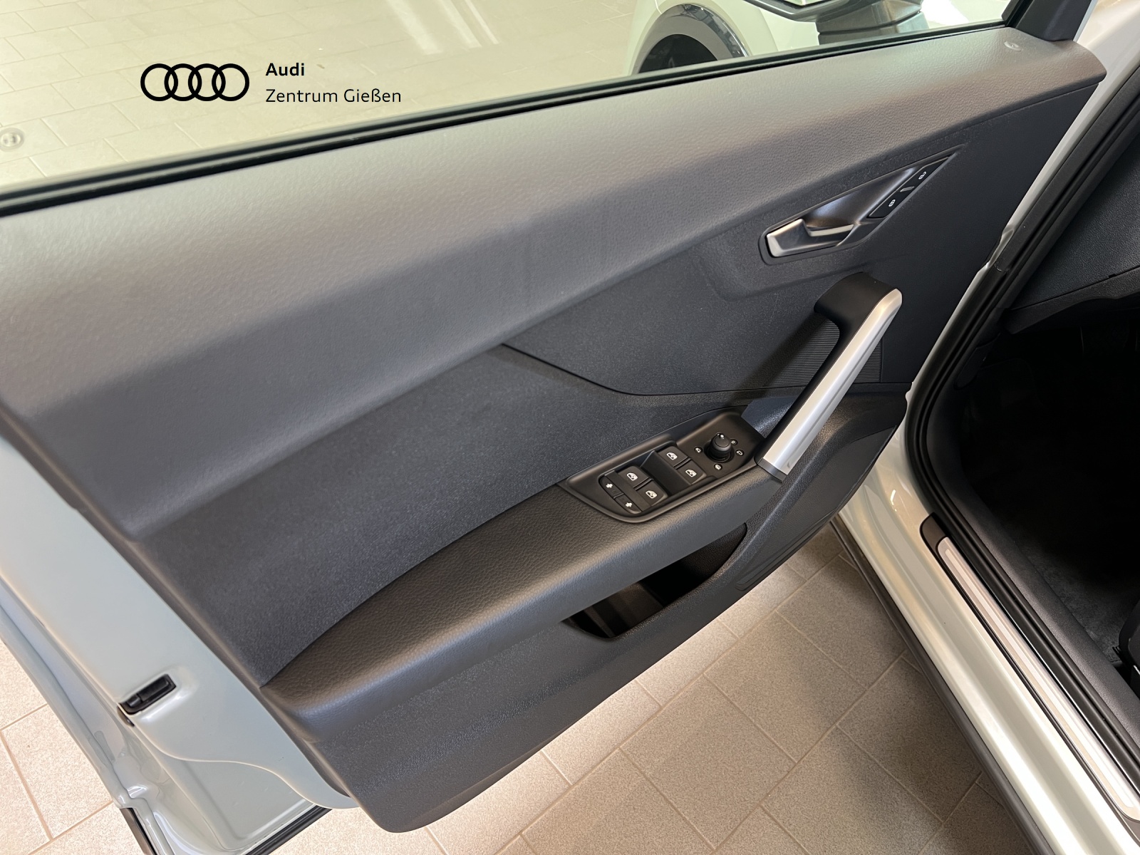 Q2 35 TFSI S tronic advanced MATRIX-LED ACC Kamera