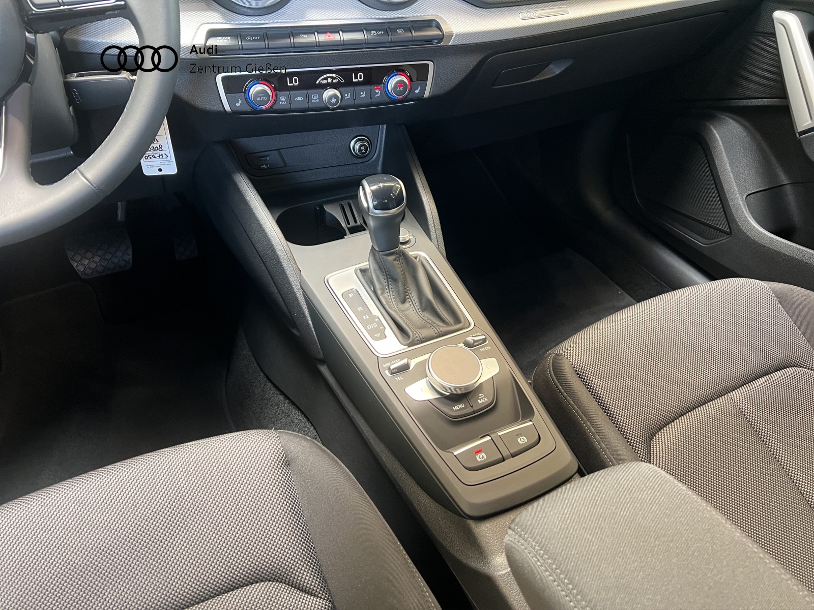 Q2 35 TFSI S tronic S line Assistenzpaket Kamera