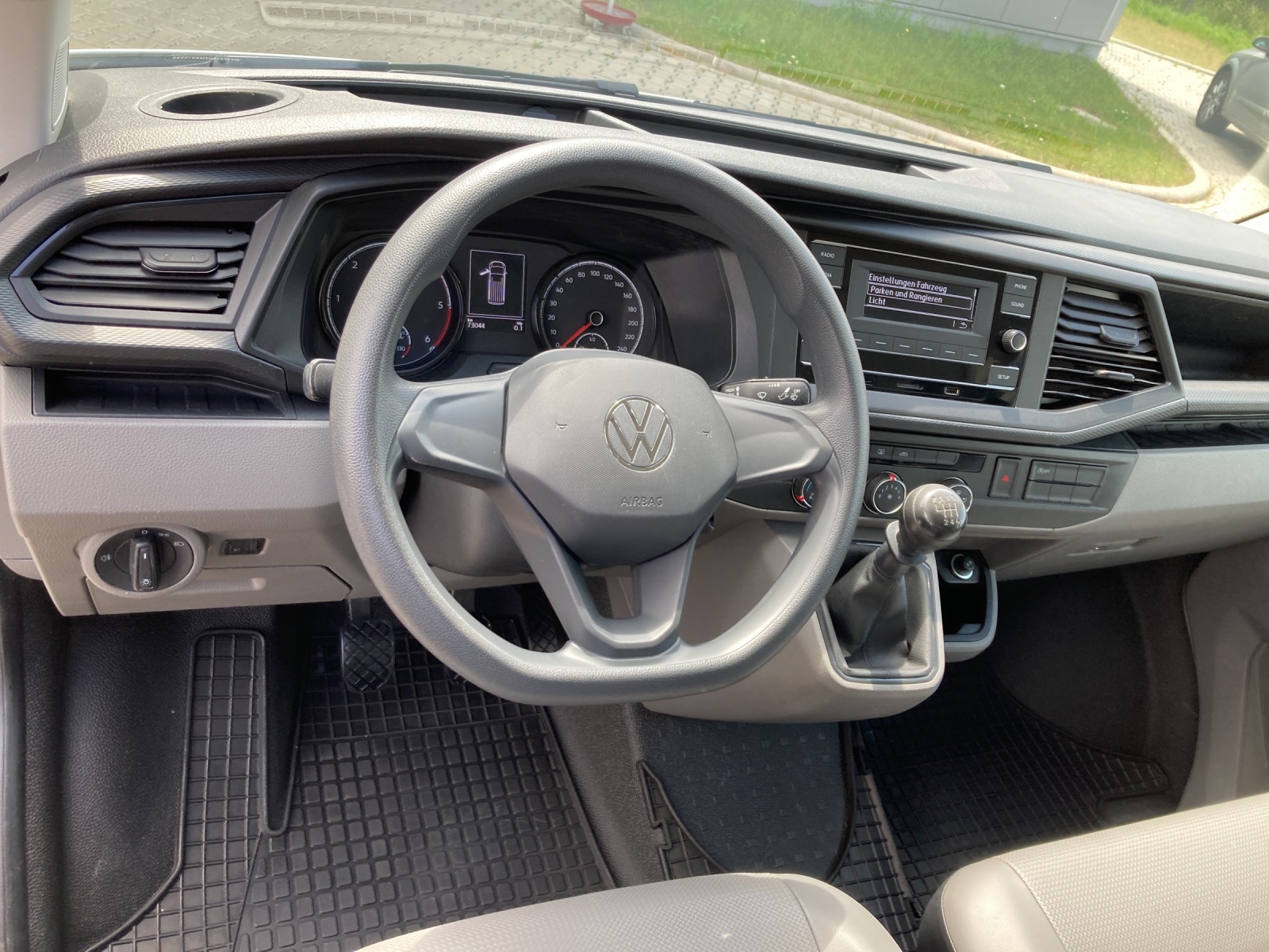 T6 Transporter 6.1 Kombi 2.0 l TDI EcoProfi FWD Doppelkima PDC hinten el. Außenspiegel