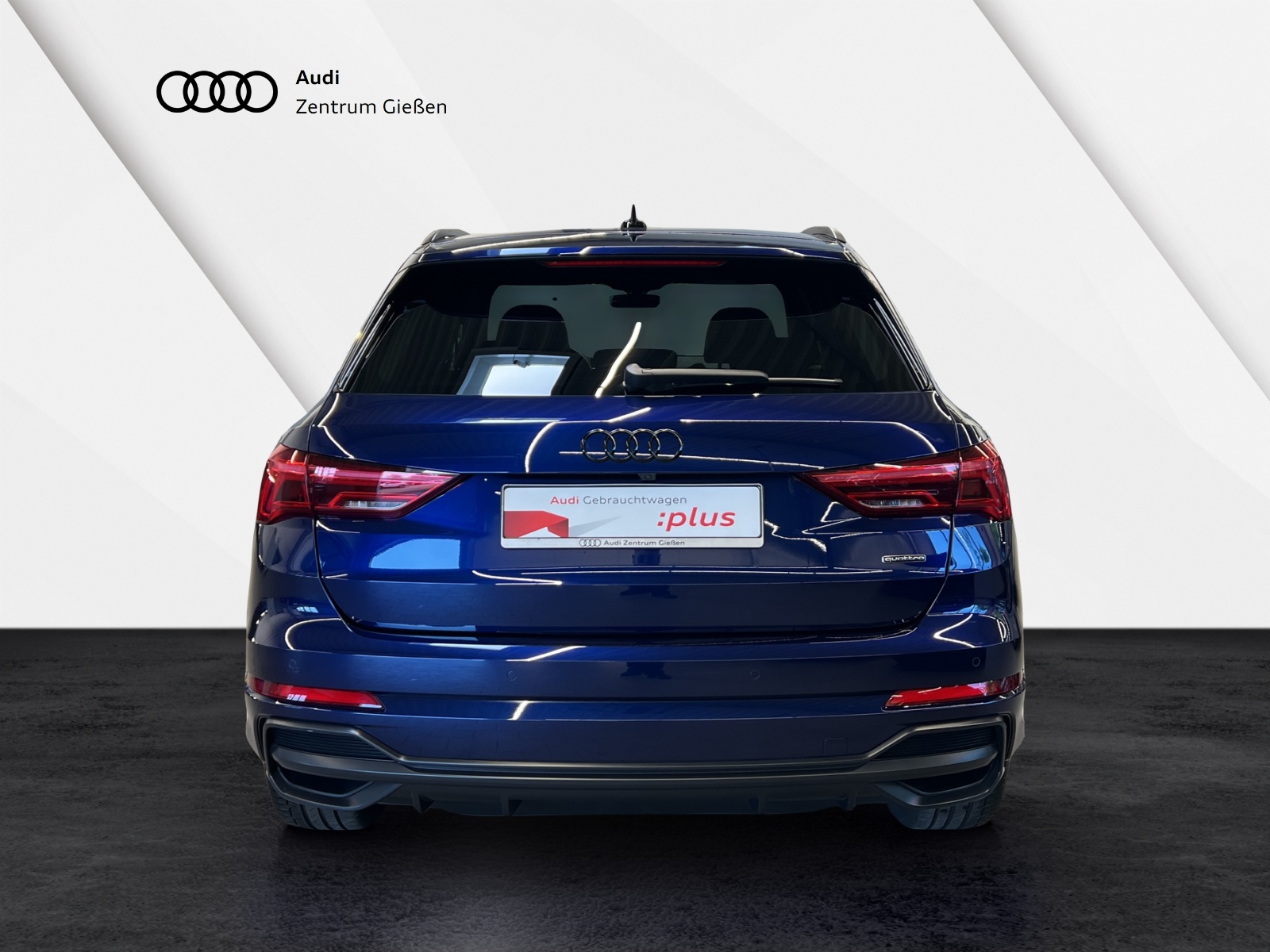 Q3 40 TDI quattro S line Black Pano AHK Navi LED