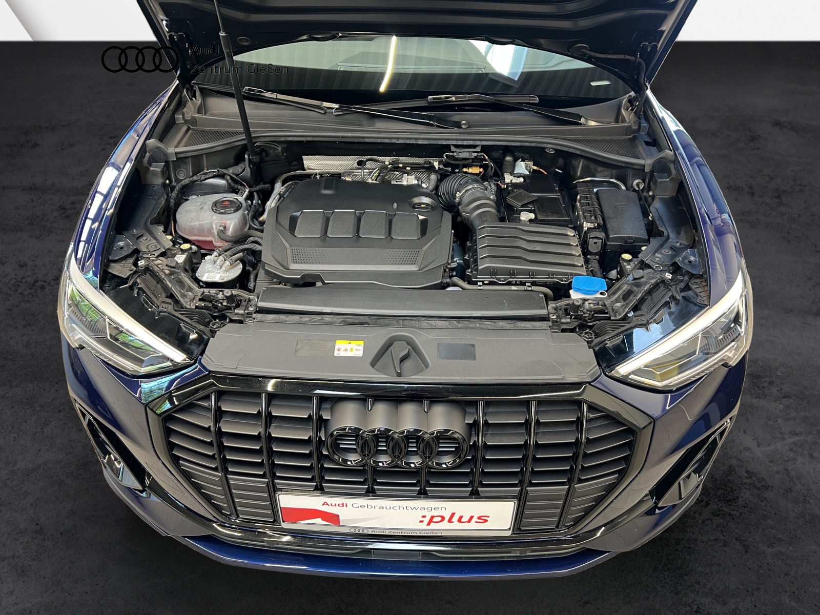 Q3 40 TDI quattro S line Black Pano AHK Navi LED