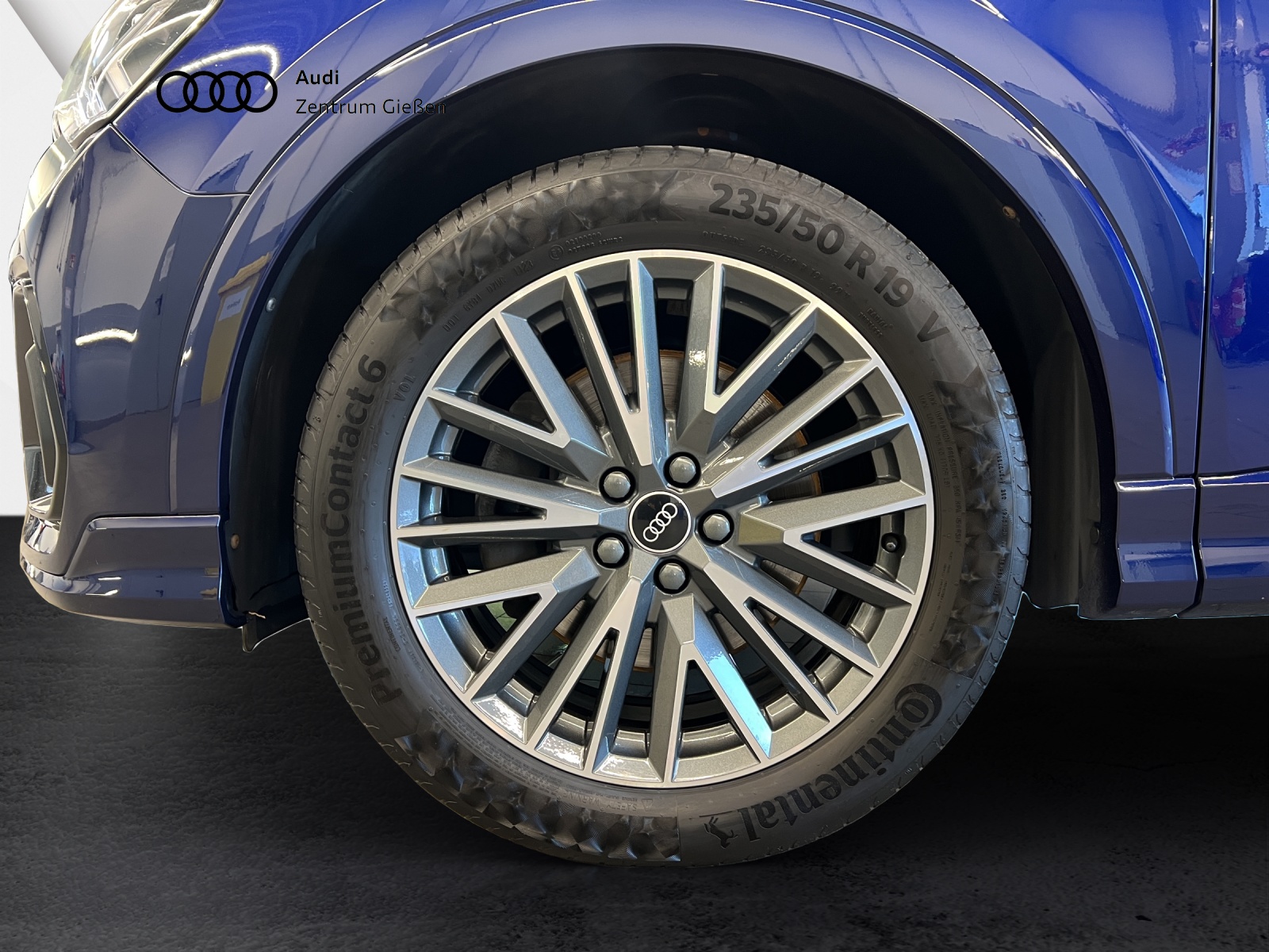 Q3 40 TDI quattro S line Black Pano AHK Navi LED