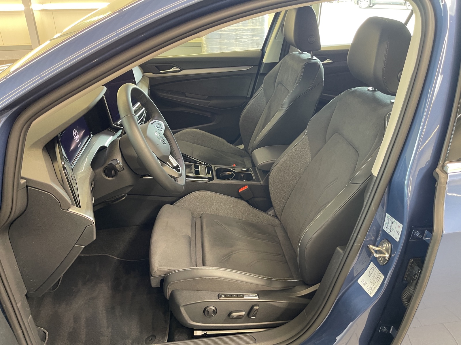 Golf VIII 1.5 TSI Style LED-Plus HeadUp Navi ErgoActive