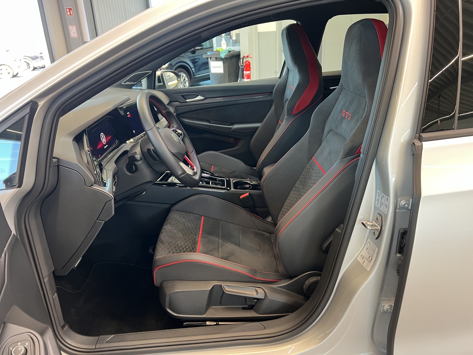 Golf VIII 2.0 TSI DSG GTI Clubsport IQ-Light HeadUp DCC Harmann-Kardon