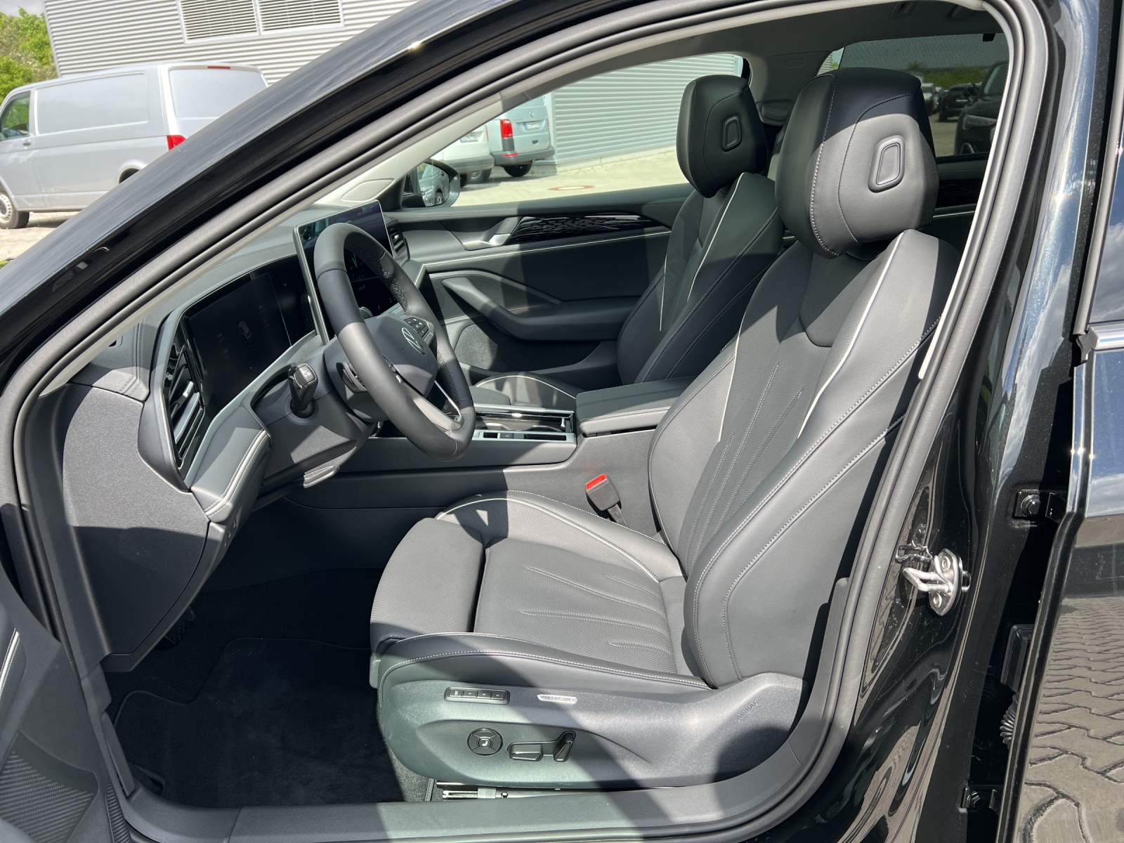 Passat Variant TSI Plug-In Hybrid DSG Elegance IQ-Light HeadUp DCCpro Navi AHK