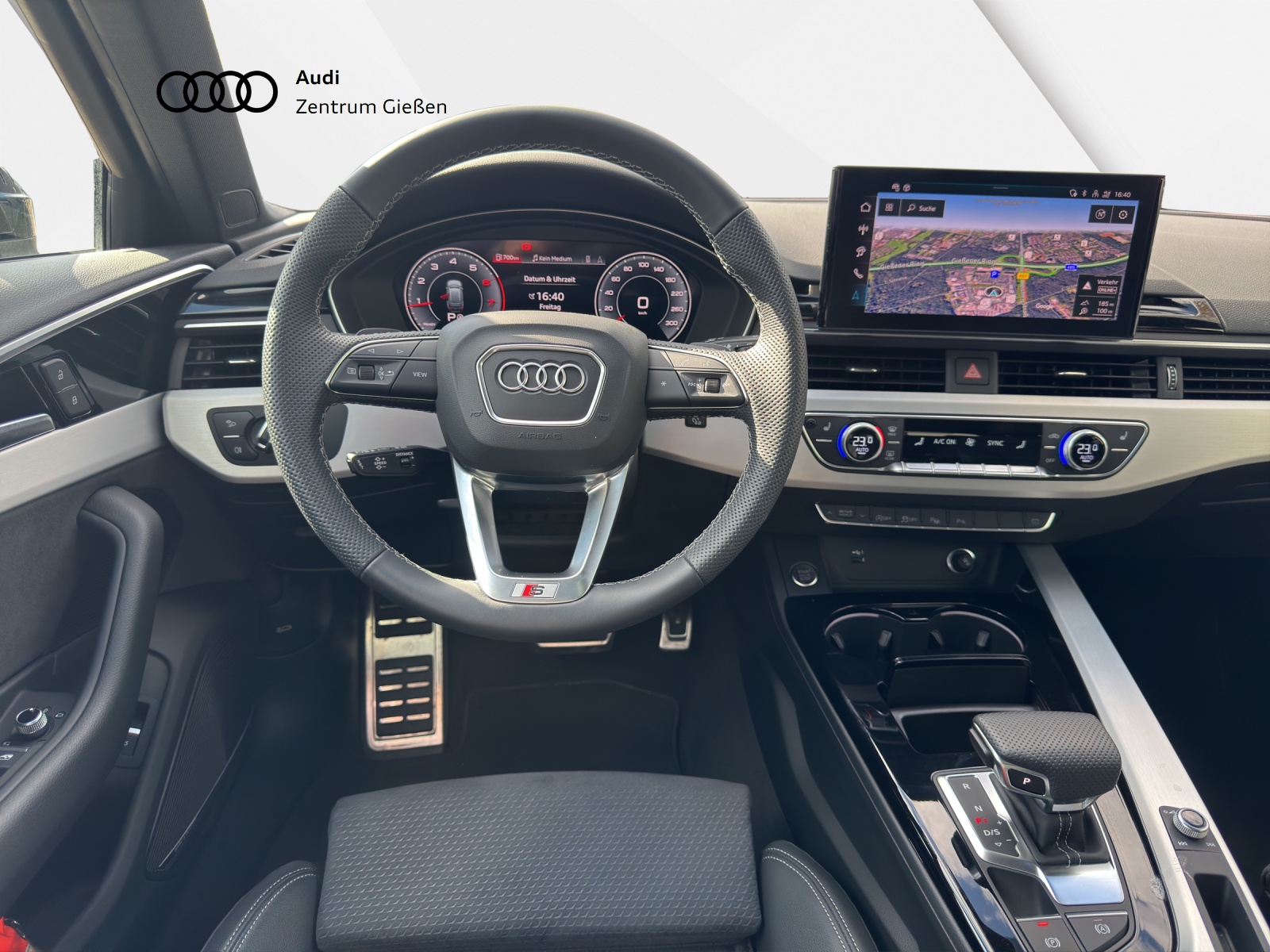 A4 Avant 40 TFSI S line Black B&O Pano Matrix-LED