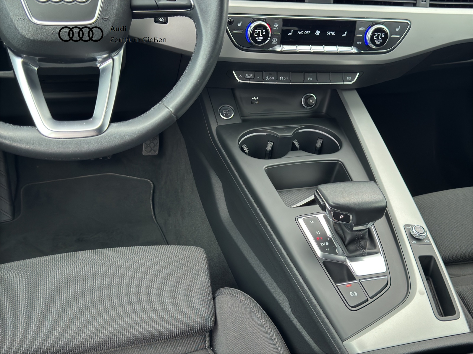 A4 Avant 40 TDI S line competition plus Black Navi