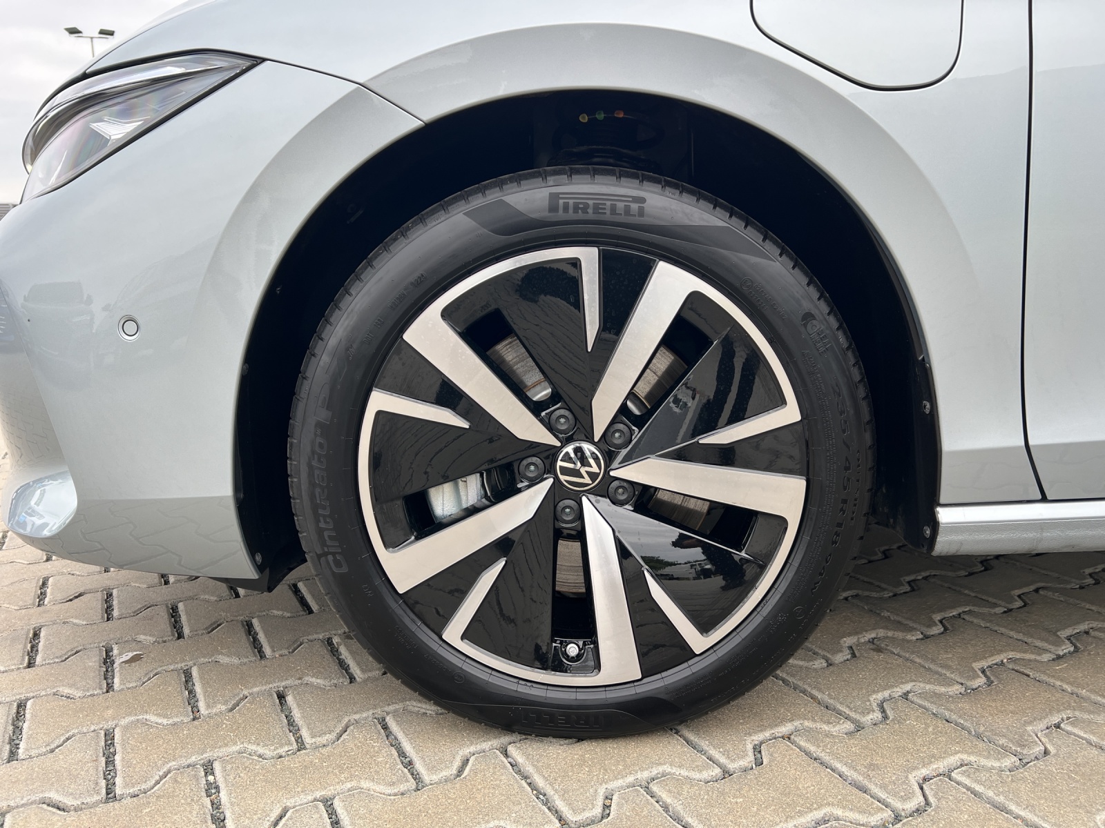 Passat Variant TSI Plug-In Hybrid DSG Business LED Navi AHK ErgoActive