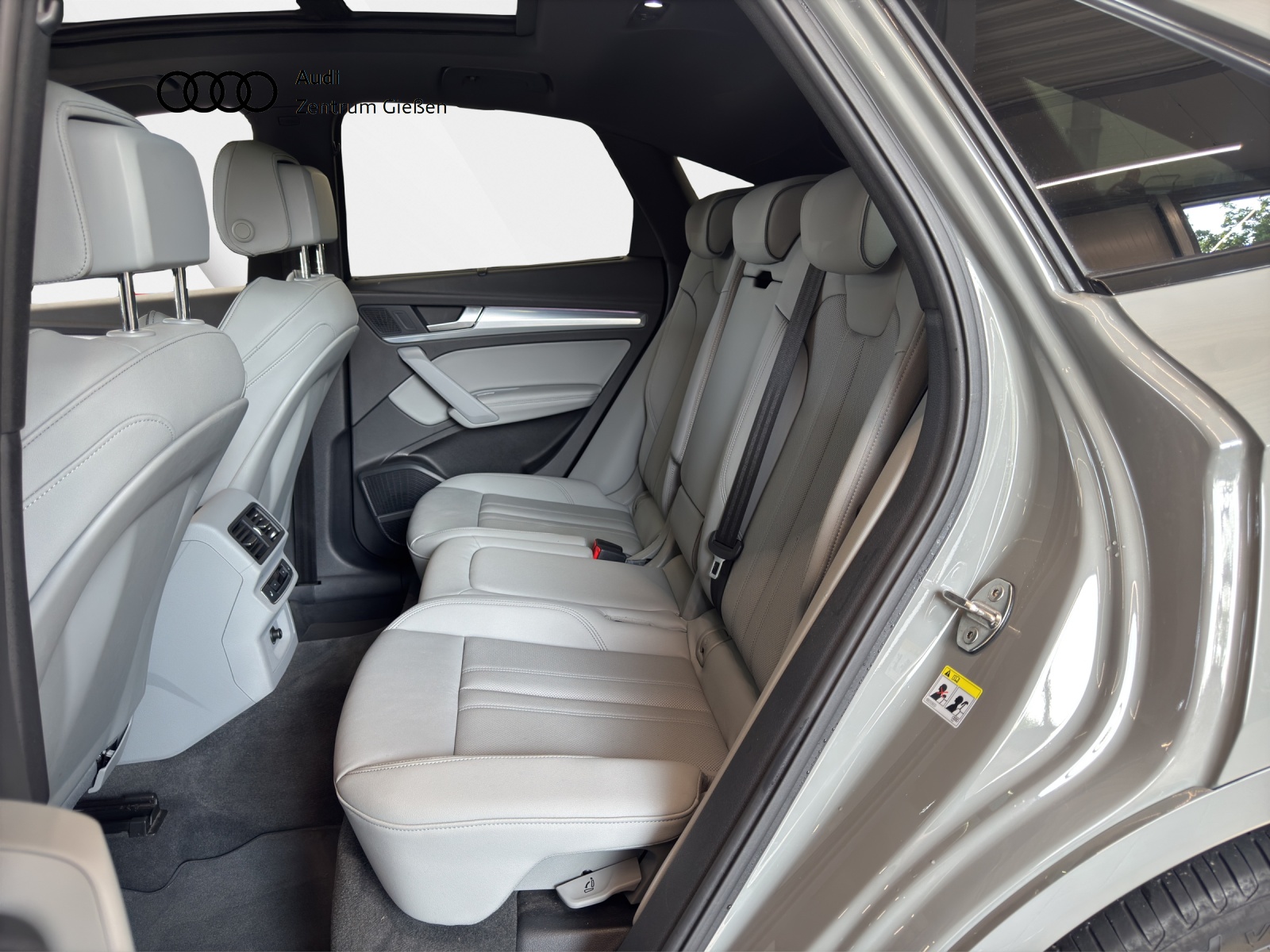 Q5 Sportback 55 TFSI e quattro S line Black B&O MATRIX PANO Sitzbelüftung