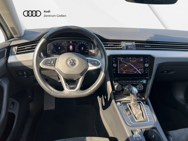 Passat Variant 4Motion 2.0 TDI Elegance R-line AHK ACC Matrix-LED Digital Cockpit