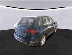 Tiguan 2.0 TSI DSG 4M Elegance IQ-Light Standheizung DCC Panodach
