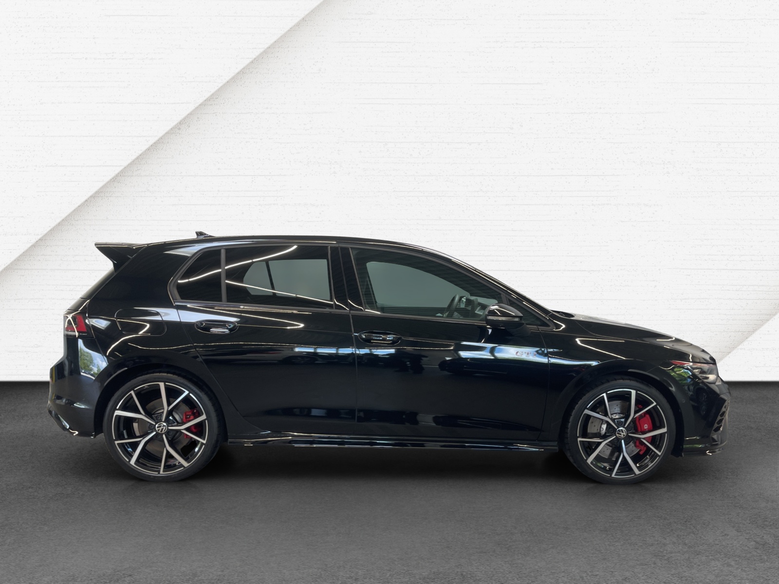 Golf VIII 2.0 TSI DSG GTI Clubsport IQ-Light DCC Navi Alu-19Zoll