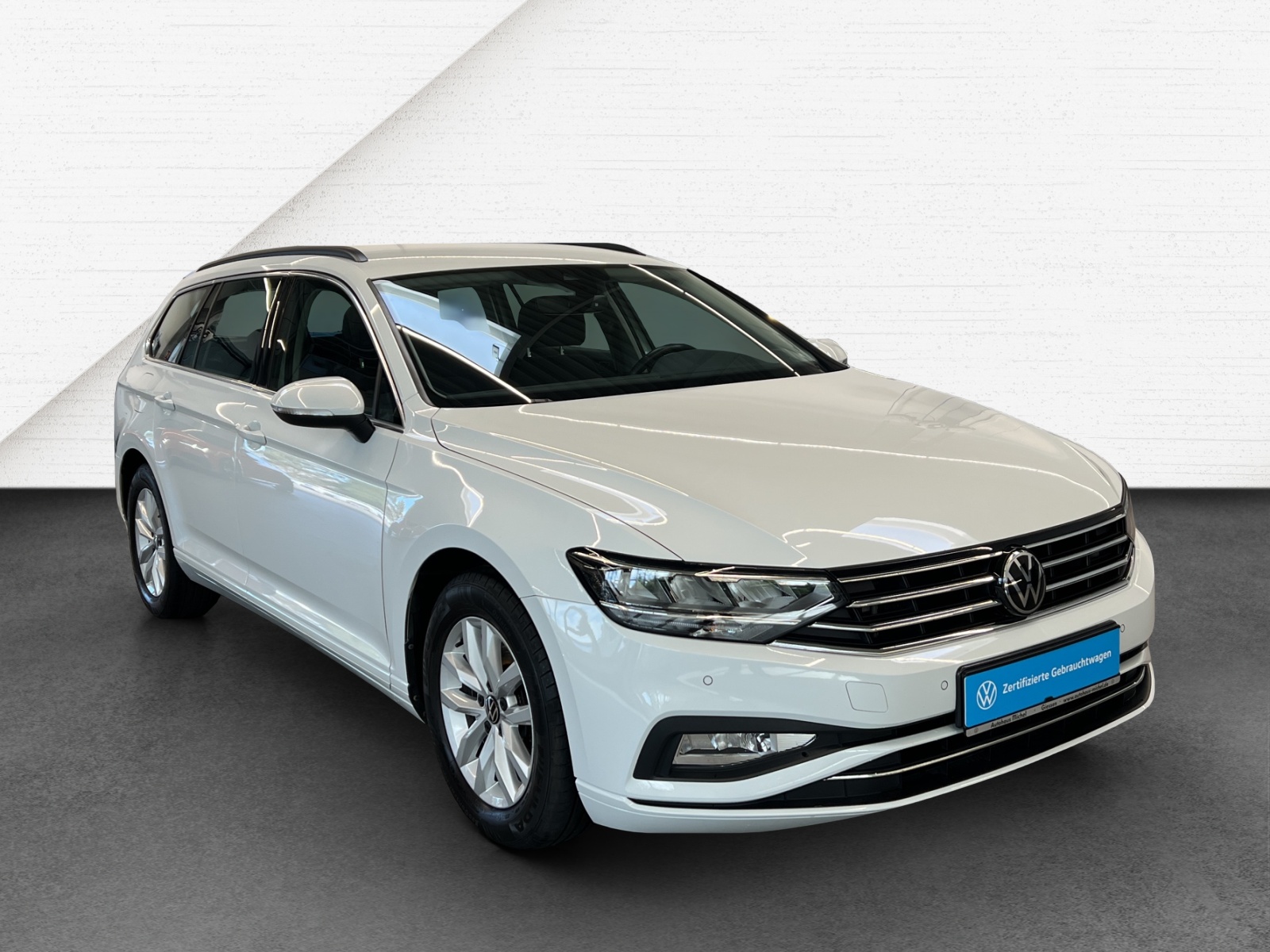 Passat Variant 2.0 TDI DSG Business LED TravelAssist Navi Rückkamera