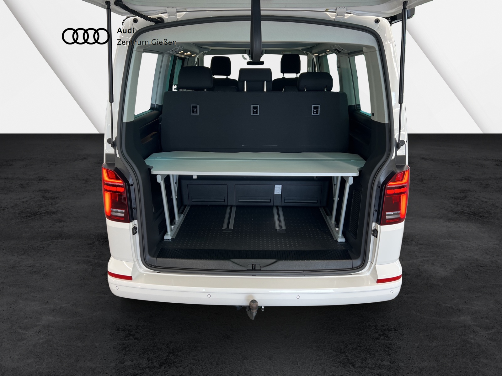 T6 California Beach Camper Edition 6.1 AHK Navi Kamera Markiese Standheizung