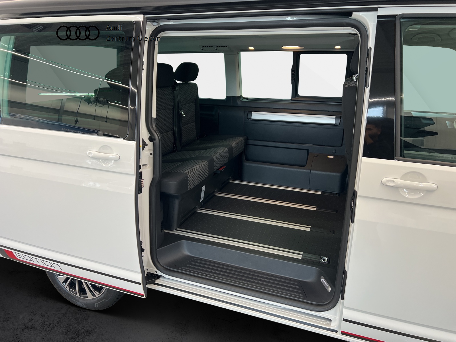 T6 California Beach Camper Edition 6.1 AHK Navi Kamera Markiese Standheizung