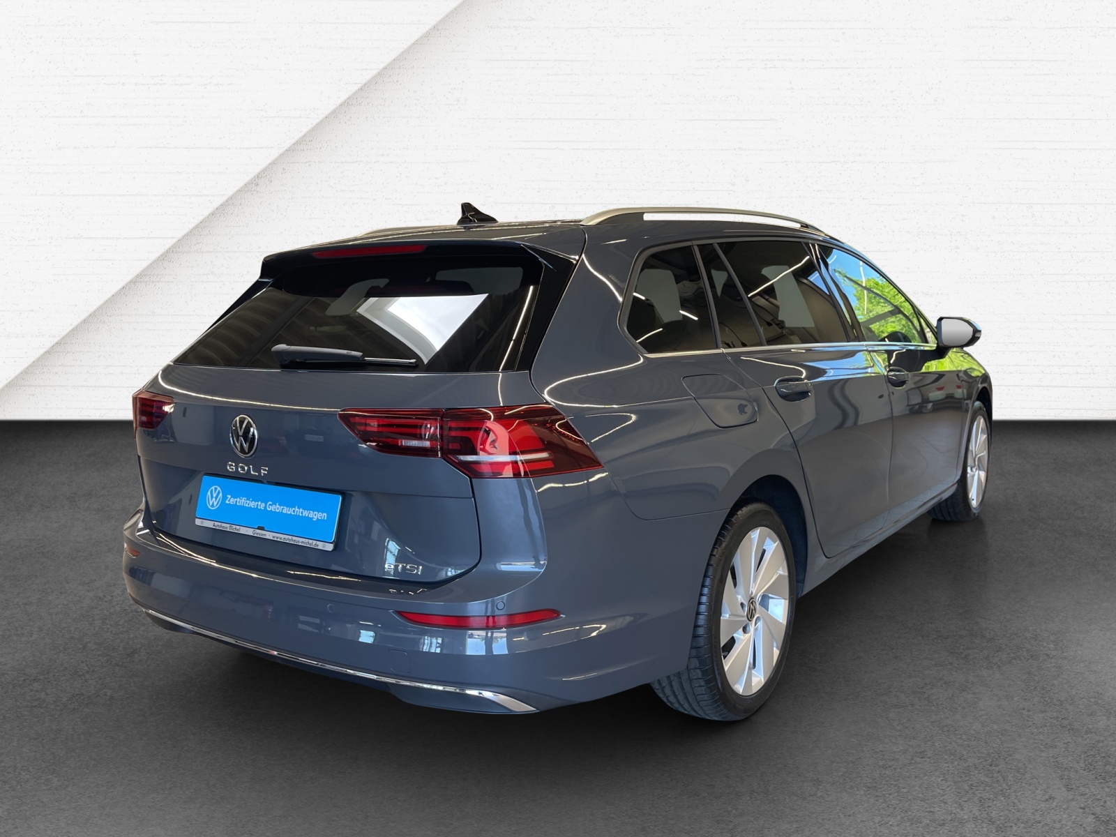 Golf VIII Variant 1.5 eTSI DSG Style LED-Plus Panodach HeadUp Navi AHK