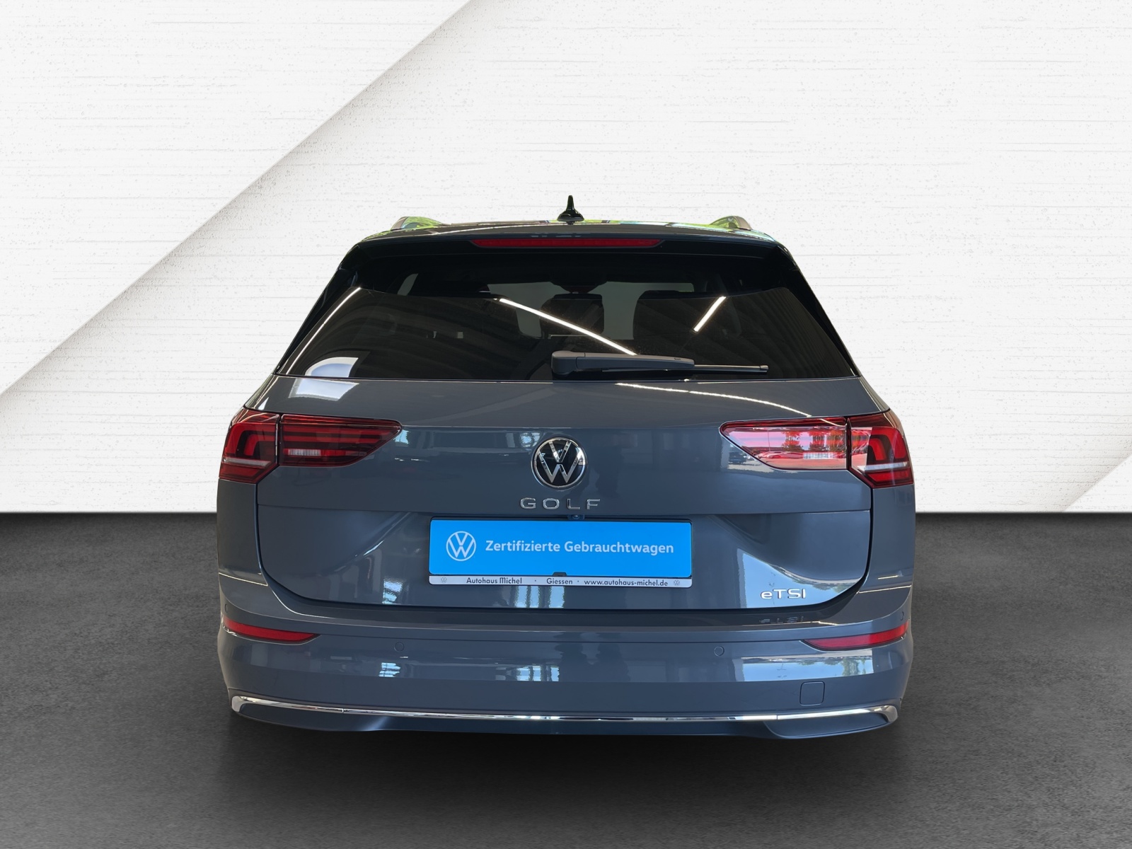 Golf VIII Variant 1.5 eTSI DSG Style LED-Plus Panodach HeadUp Navi AHK