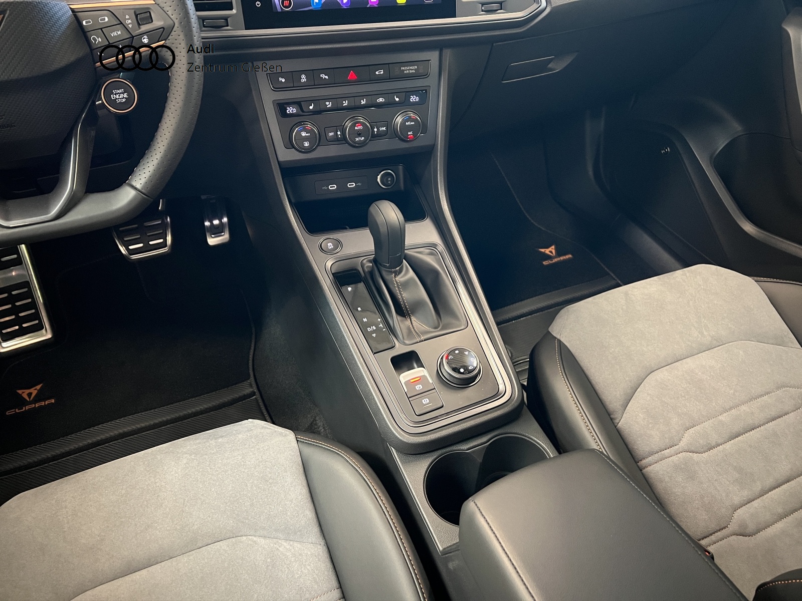Ateca 2.0 TSI 4Drive VZ Tribe Edition Akrapovic PANO AHK