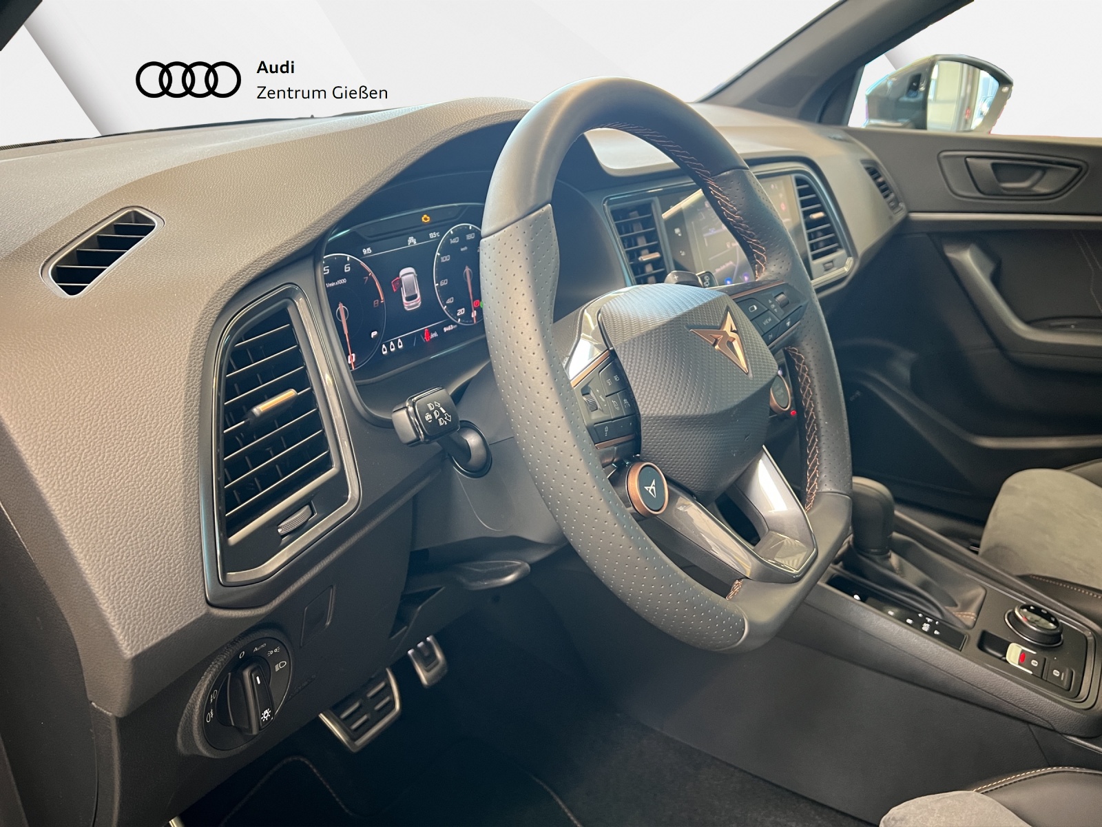 Ateca 2.0 TSI 4Drive VZ Tribe Edition Akrapovic PANO AHK