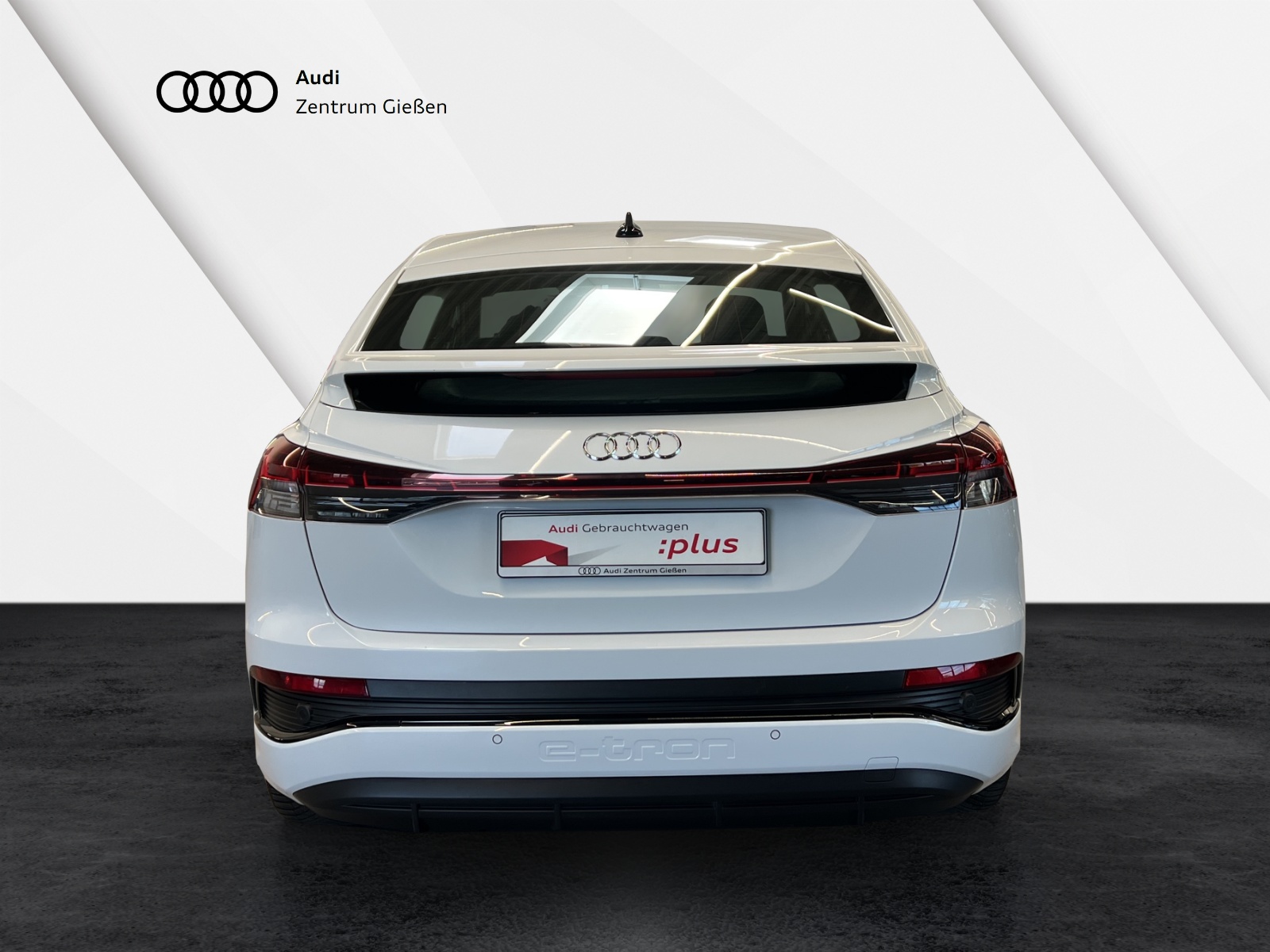 Q4 Sportback 40 e-tron S line Black MMI Navi Plus