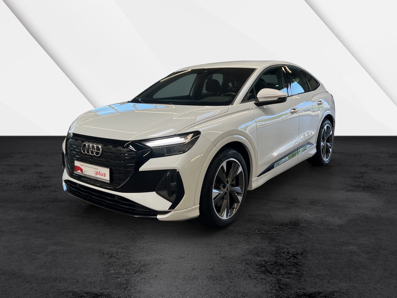 Q4 Sportback 40 e-tron S line Black MMI Navi Plus