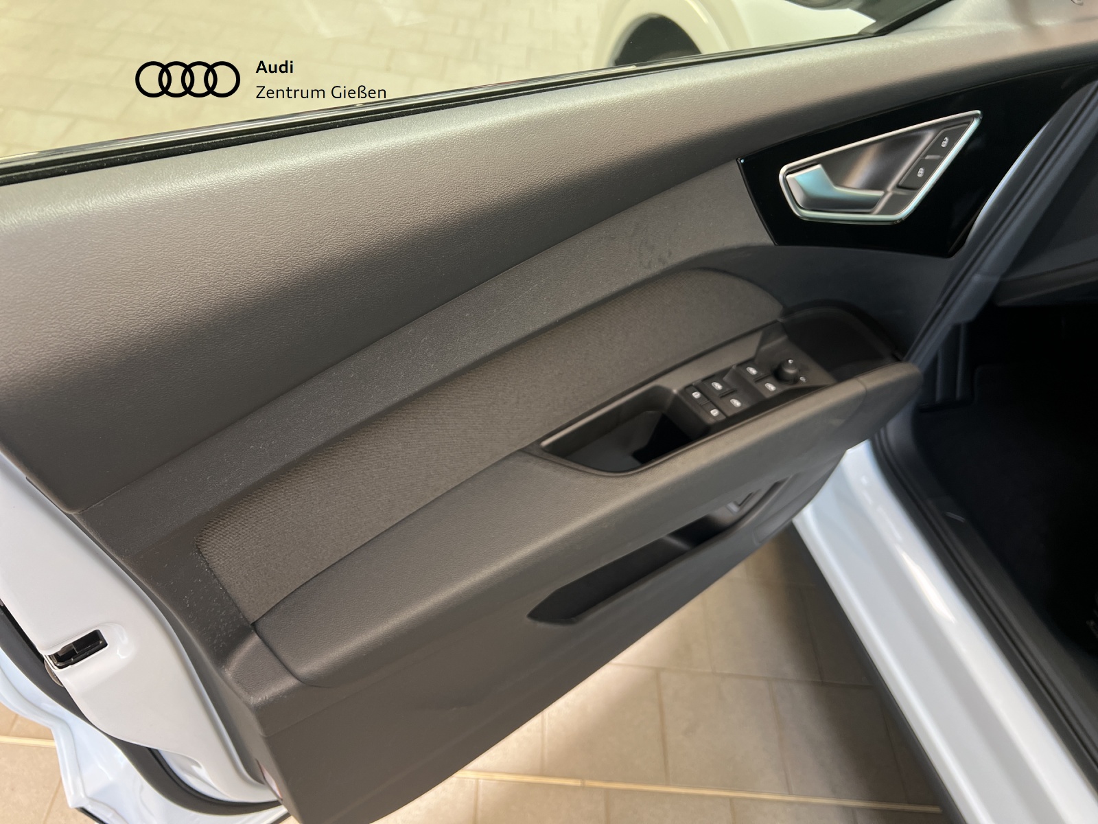 Q4 Sportback 40 e-tron S line Black MMI Navi Plus