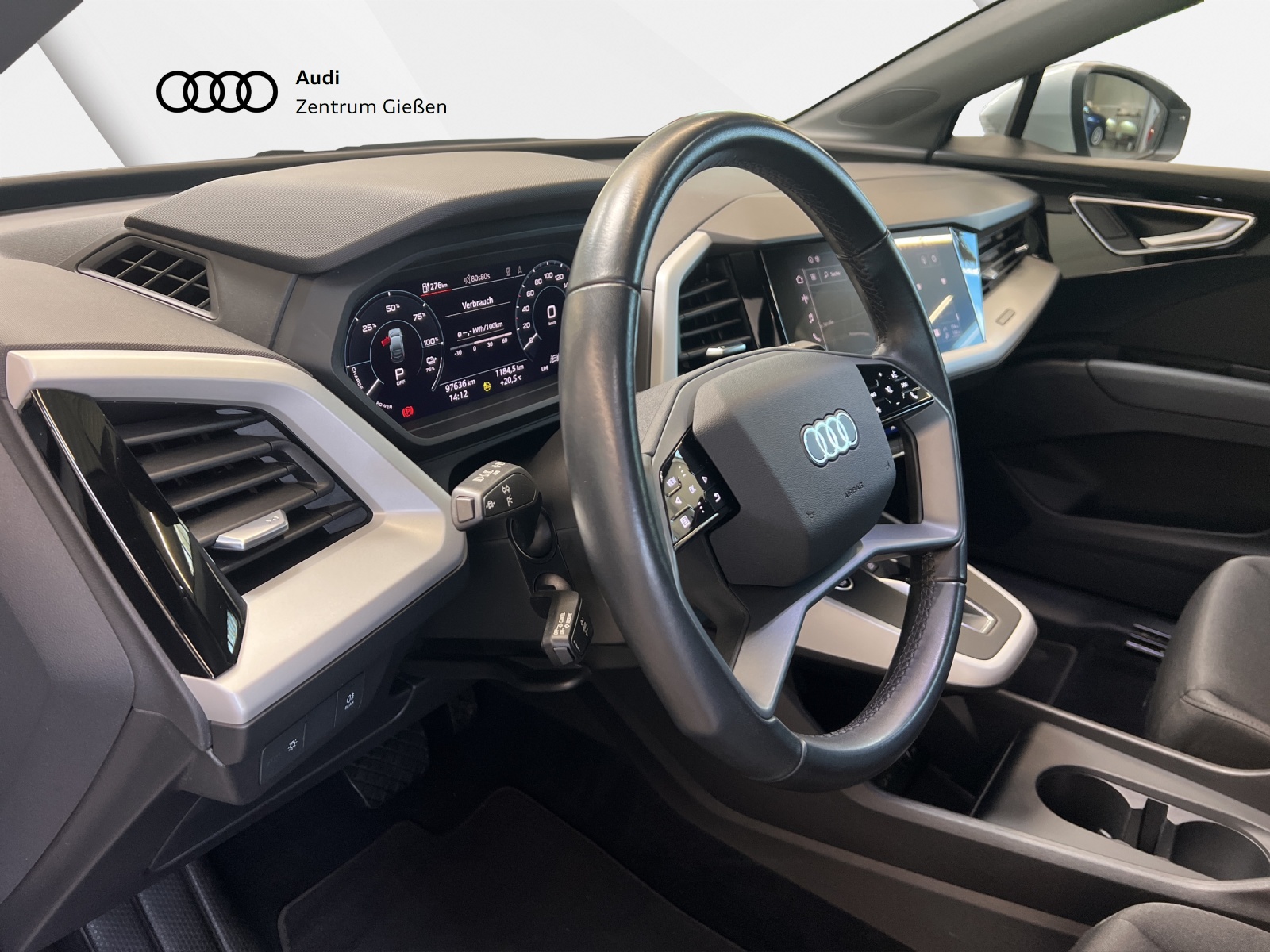 Q4 Sportback 40 e-tron S line Black MMI Navi Plus