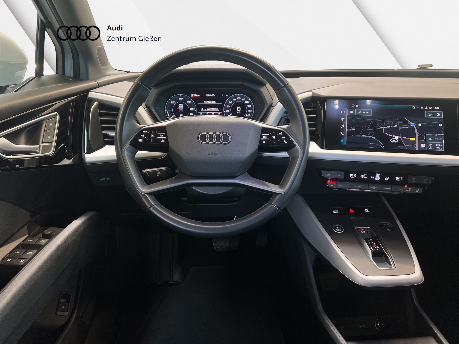 Q4 Sportback 40 e-tron S line Black MMI Navi Plus