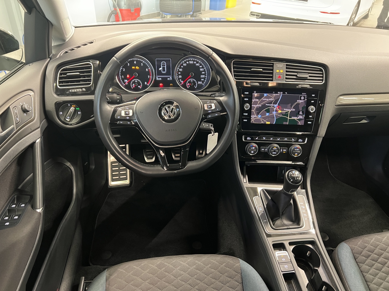 Golf VII 1.0 TSI IQ.DRIVE ACC LED Navi Alu-17Zoll